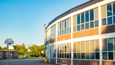 Explore Canada Public & Private Schools, Districts | Houseful
