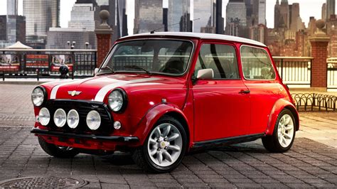 Classic Mini Gets Electric Powertrain For The 2018 New York Auto Show ...
