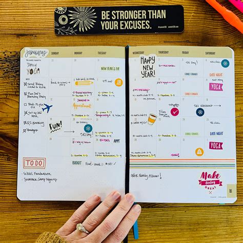 2025 Weekly Day Planner | Commit30